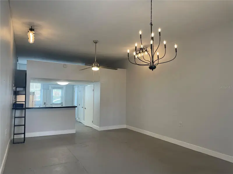 2305 W Texas Ave #5, FL