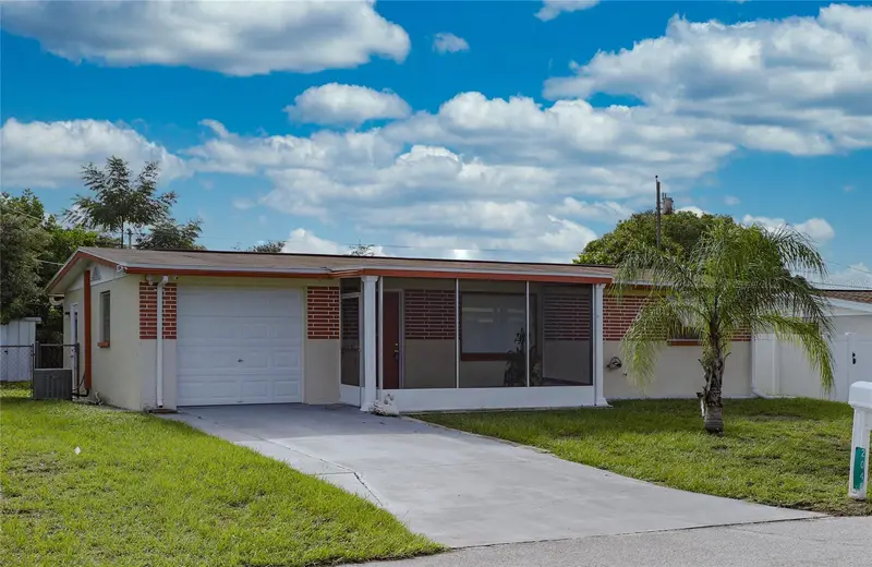 2048 Melody Dr, FL