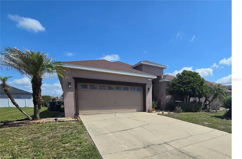 219 Cloverdale Rd, FL