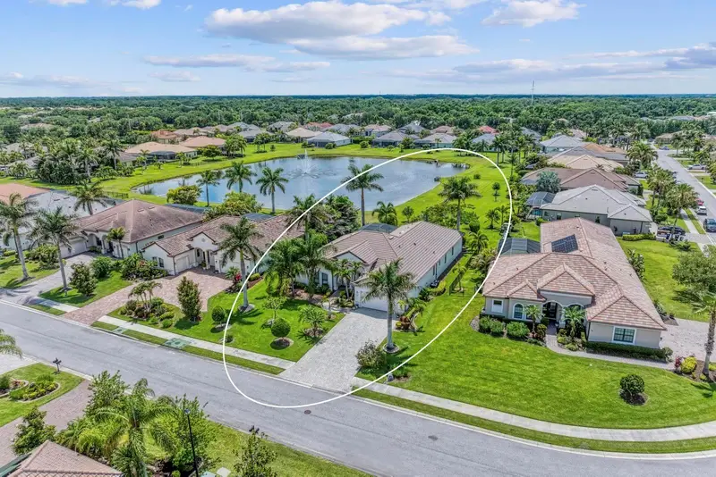 956 145th Street Cir Ne, FL