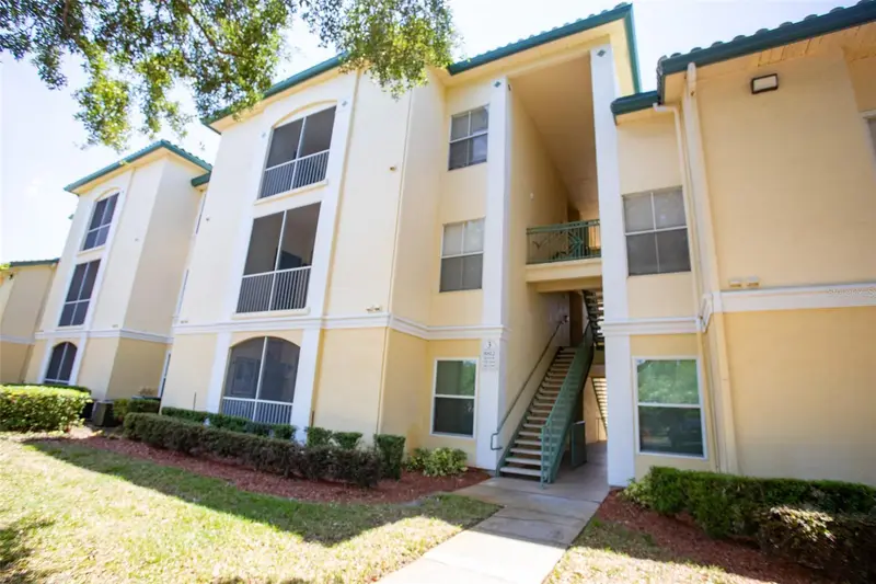 8812 Dunes Ct #305, FL