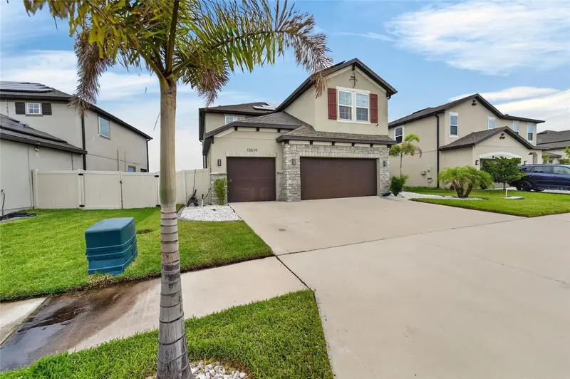 13519 Palmera Vista Dr, FL