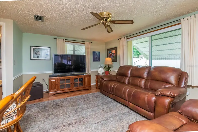 6710 Ranchwood Loop, FL
