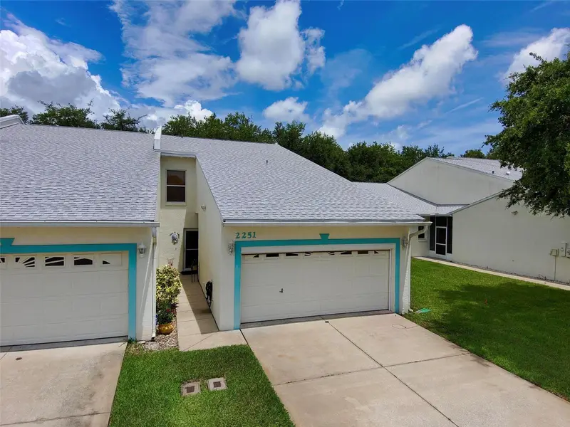 2251 Candlewood Ln E, FL