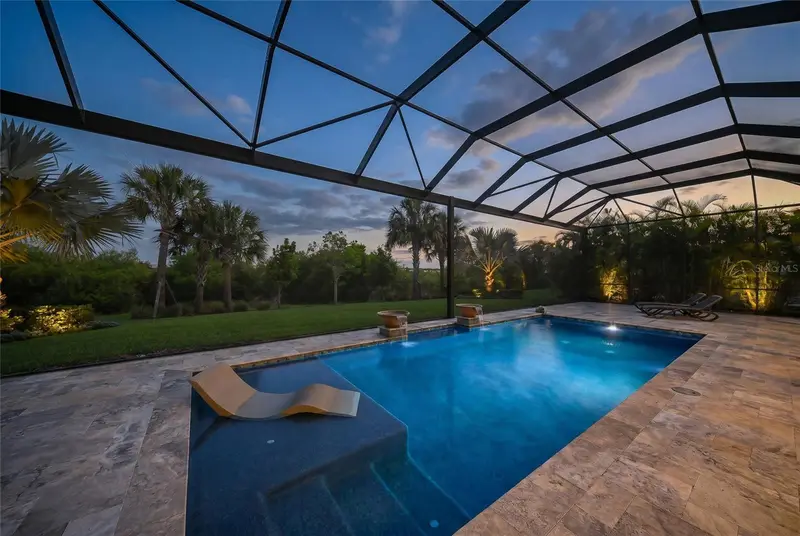 8310 Redonda Loop, FL
