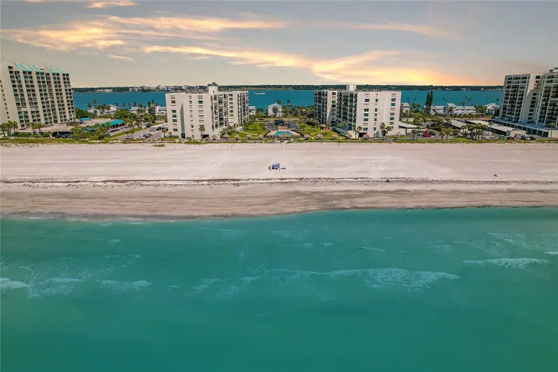 1430 Gulf Blvd #407, FL