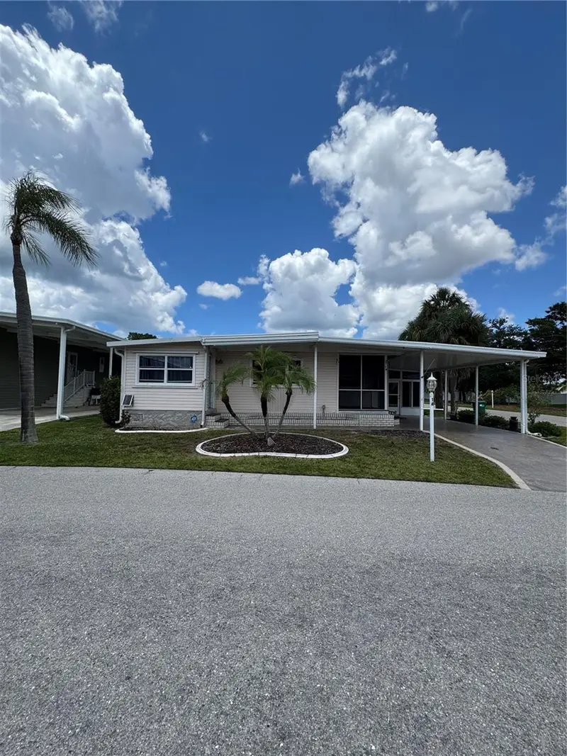 14 Amsterdam Ave, FL