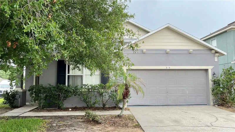 318 Sand Ridge Dr, FL