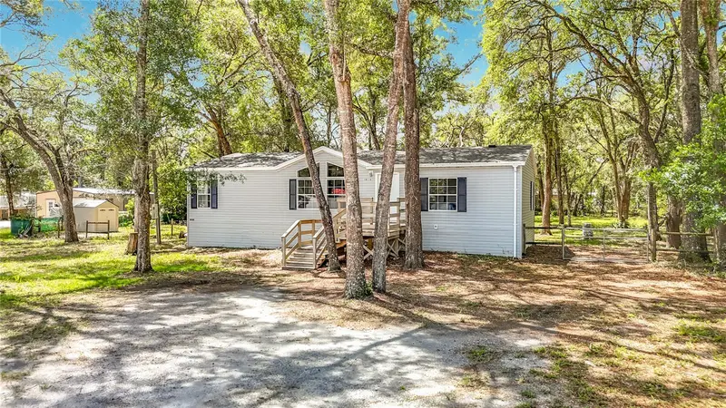 18118 Porsche Pl, FL