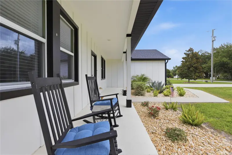 DeLand listing