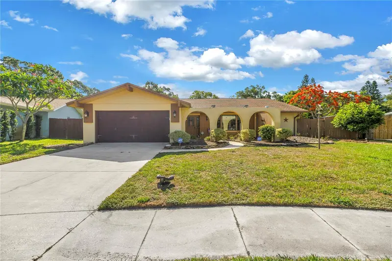10657 Del Prado Dr E, FL