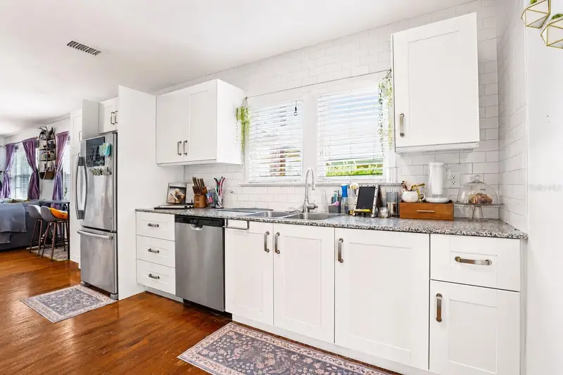 245 Orange Pl, FL