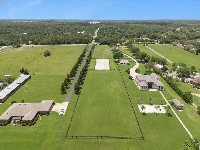 000 Lake Mills Rd, FL
