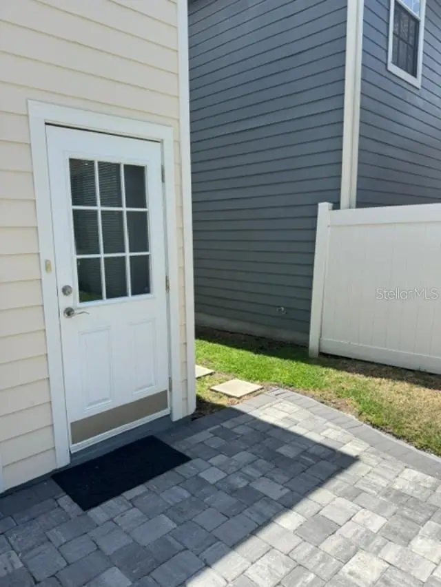 704 Honeysuckle Ave ##B, FL