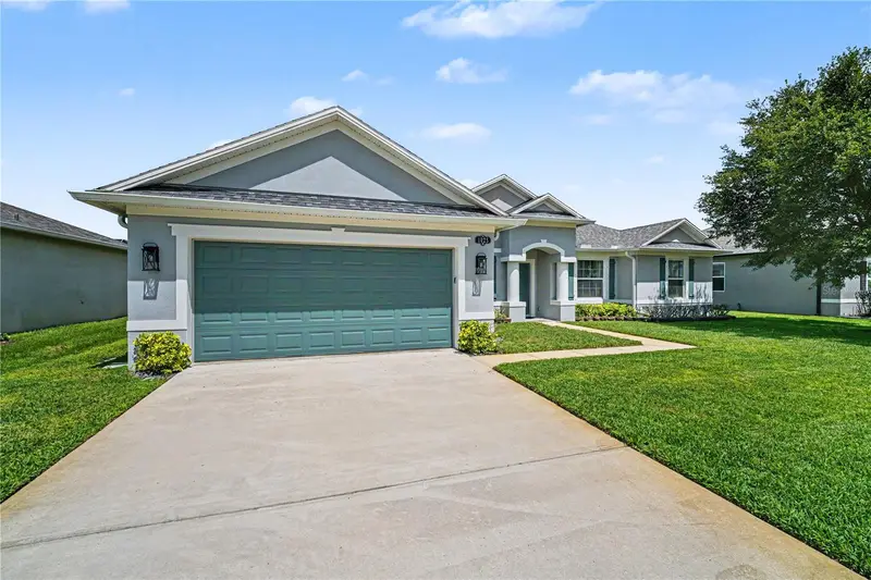 1025 Morgan Cir Ne, FL