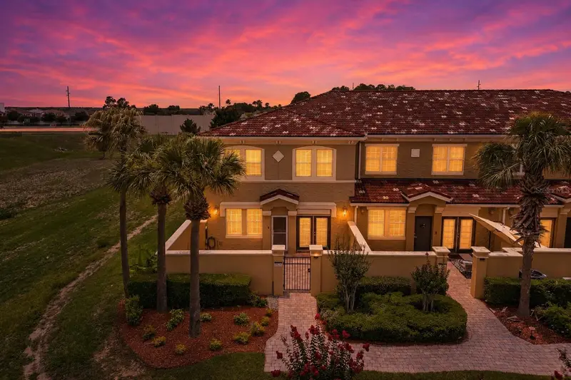 2828 Bella Vista Dr, FL