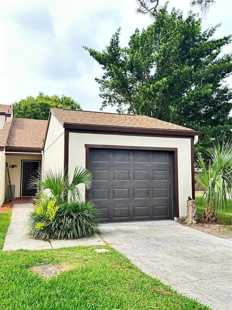 1225 Saint Andrews Dr, FL