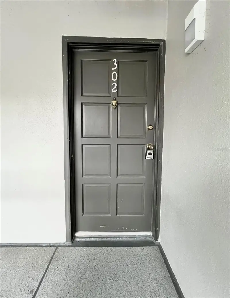 2650 Countryside Blvd #B302, FL