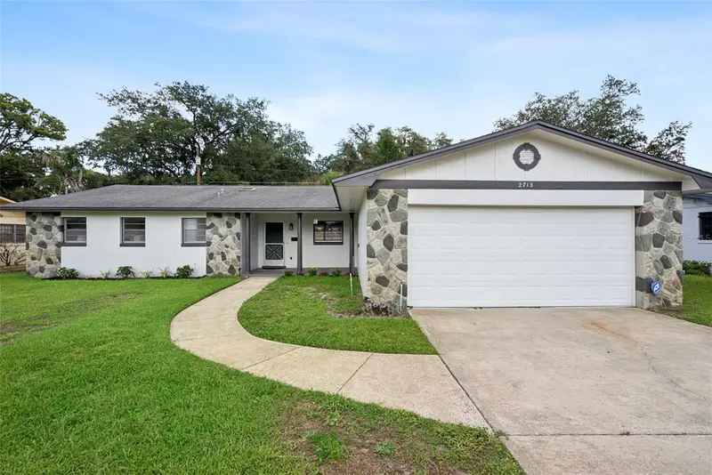 2713 Yucca St, FL
