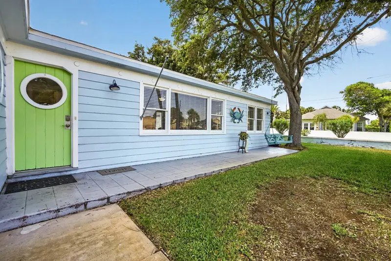 731 N Oleander Ave, FL