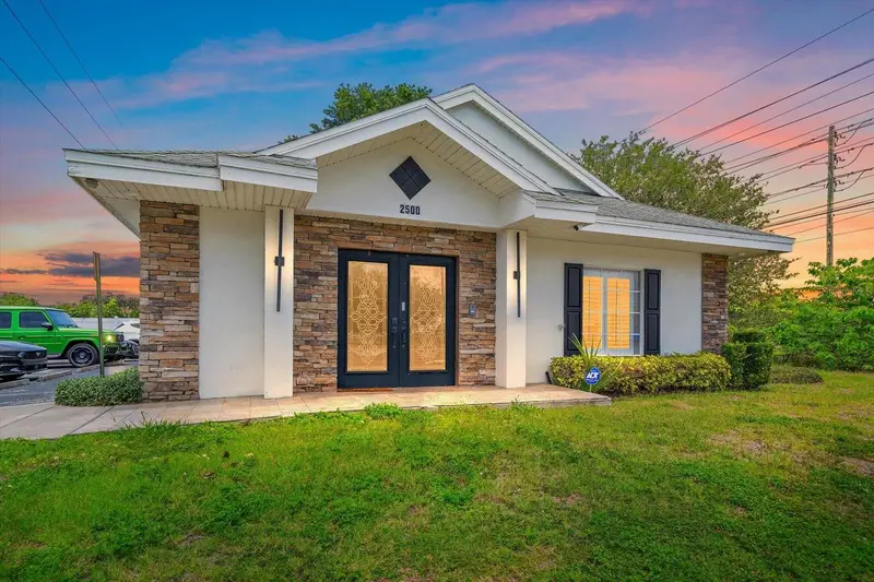 2500 Sunset Point Rd, FL