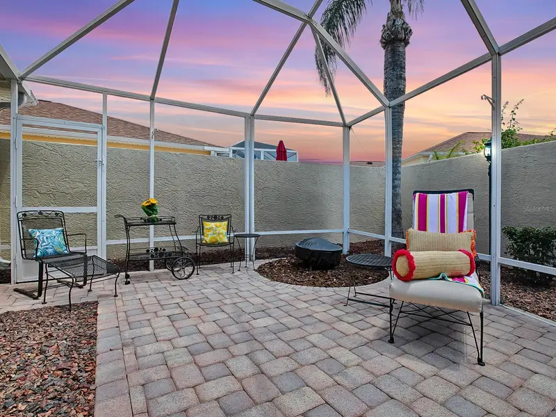 1129 Santa Cruz Dr, FL