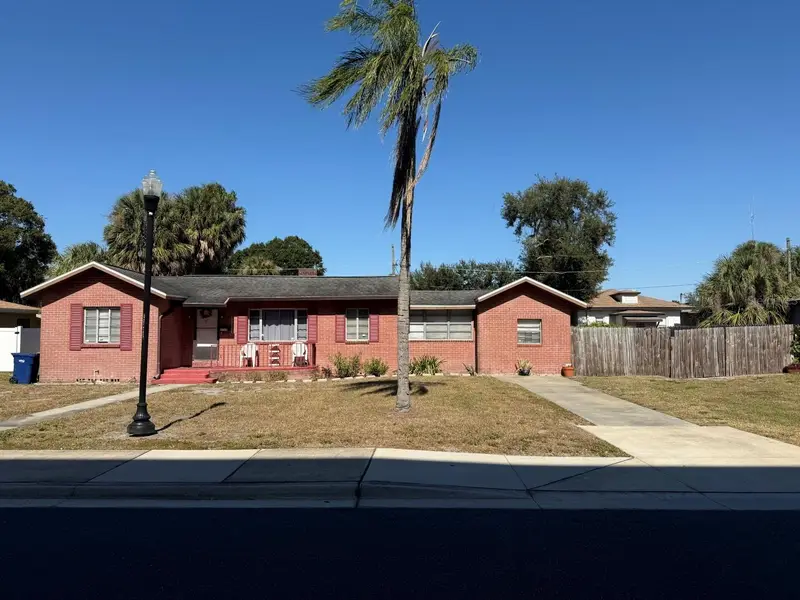 1715 W Carmen St, FL