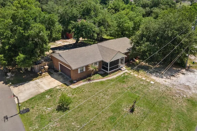 14407 Lake Junietta Dr, FL