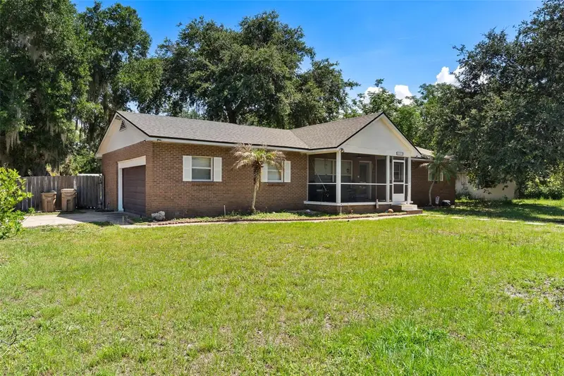 14407 Lake Junietta Dr, FL