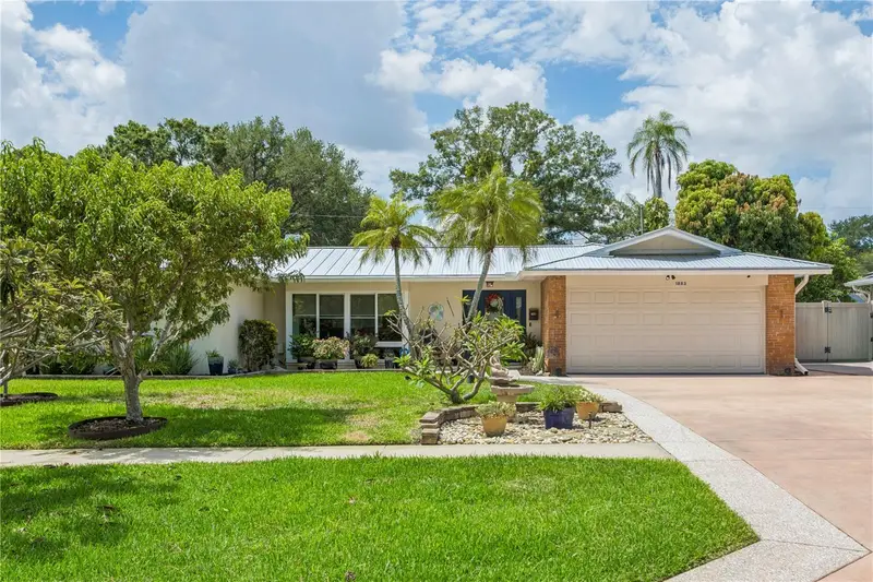 1883 Oakdale Ln N, FL