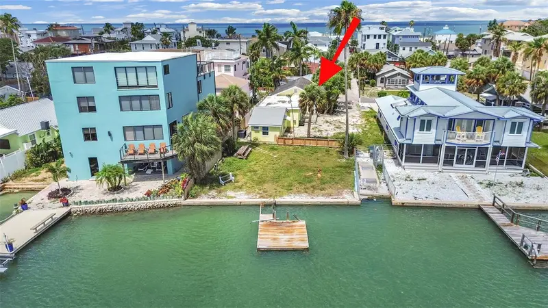 201 90th Ave, FL