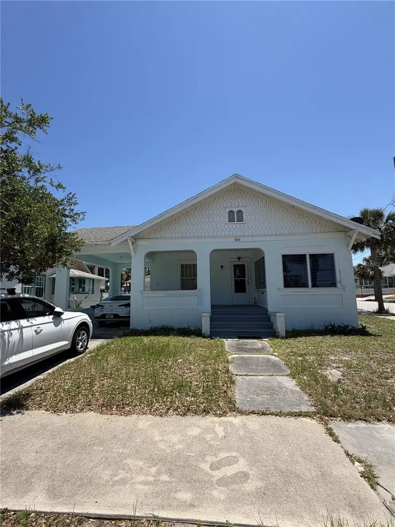 600 5th Ave, FL