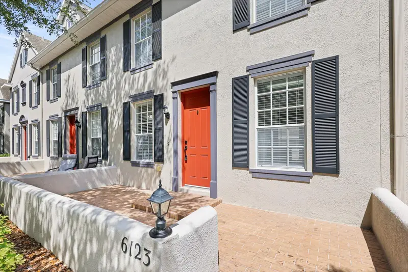6123 Fishhawk Crossing Blvd, FL