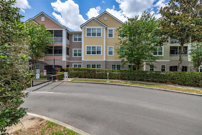 3315 Parkchester Square Blvd #304, FL