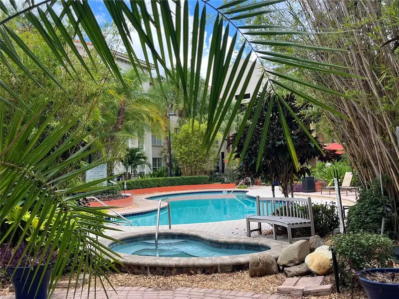501 S Moody Ave #1119b, FL