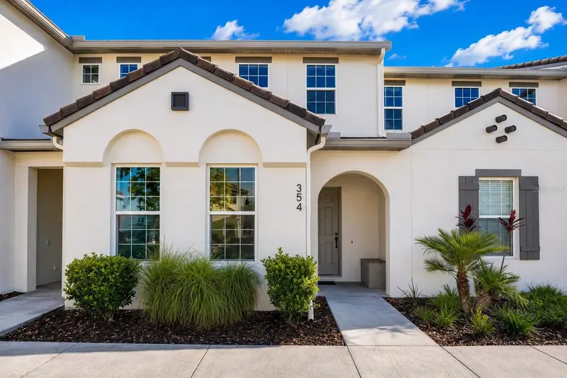 354 Captiva Dr, FL