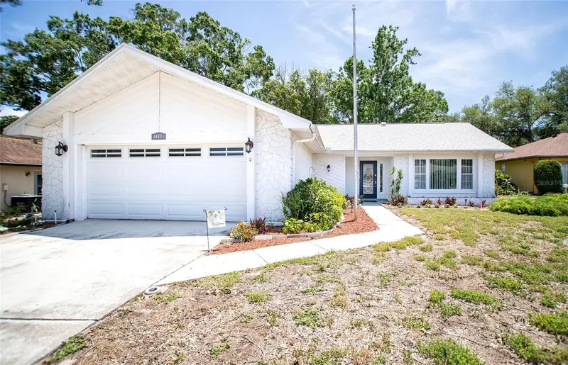 1647 Bentley Ct, FL