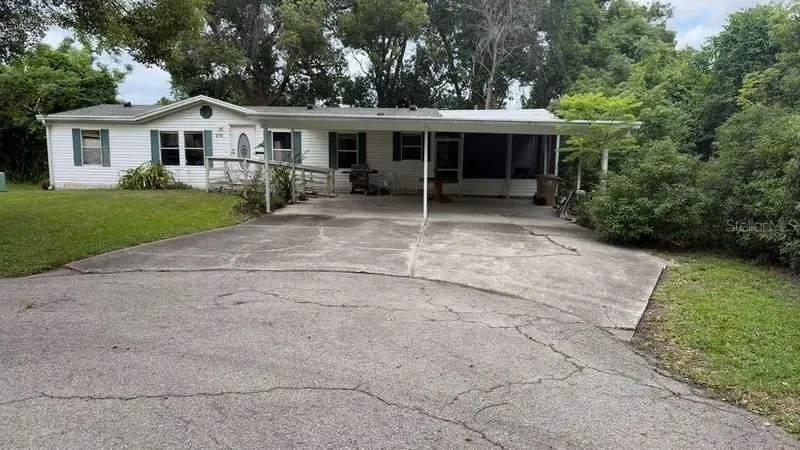 2011 Pinewood Ln, FL