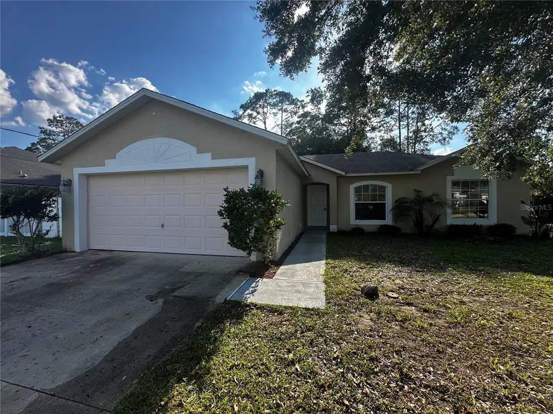 18 Red Clover Ln, FL