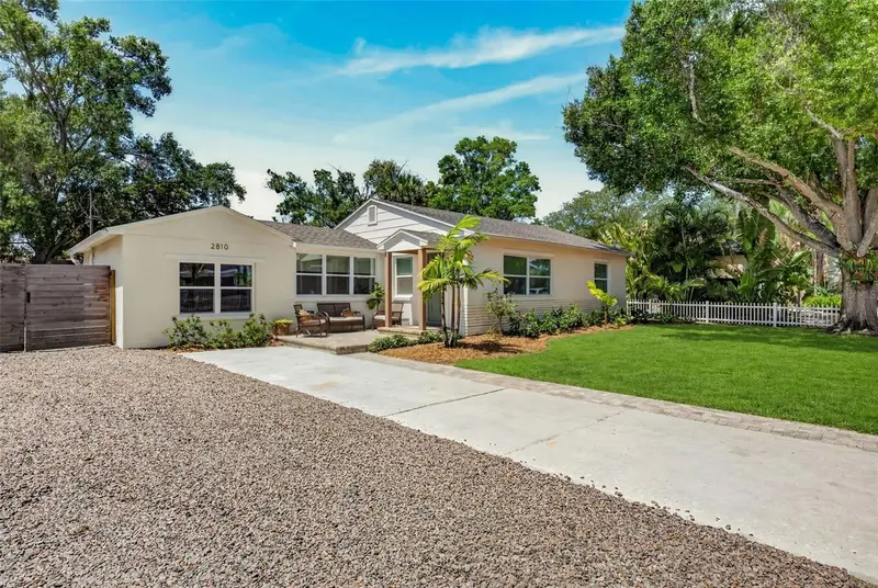 2810 Sanders Dr, FL