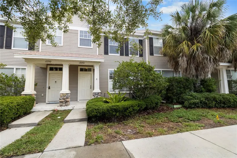 12294 Country White Cir, FL