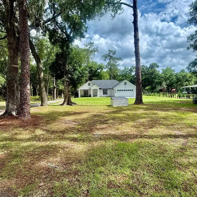 1908 W Socrum Loop Rd, FL