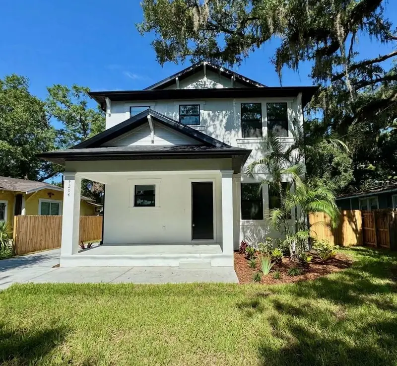 307 E Genesee St, FL