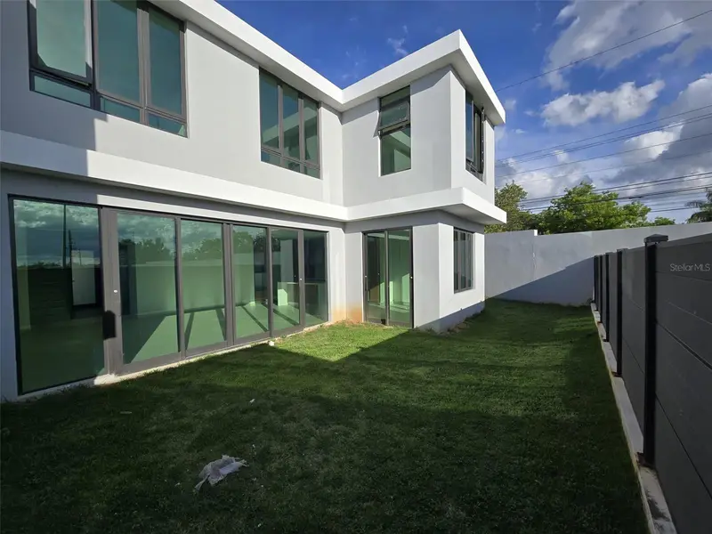 Pr 177 Ave Lomas Verdes The Villas At Rio / Bo Juan Sanchez #79, PR