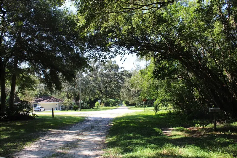 Grand Ave, FL