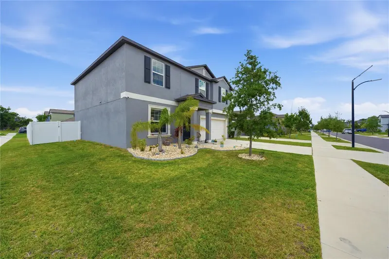 10291 Shady Preserve Dr, FL