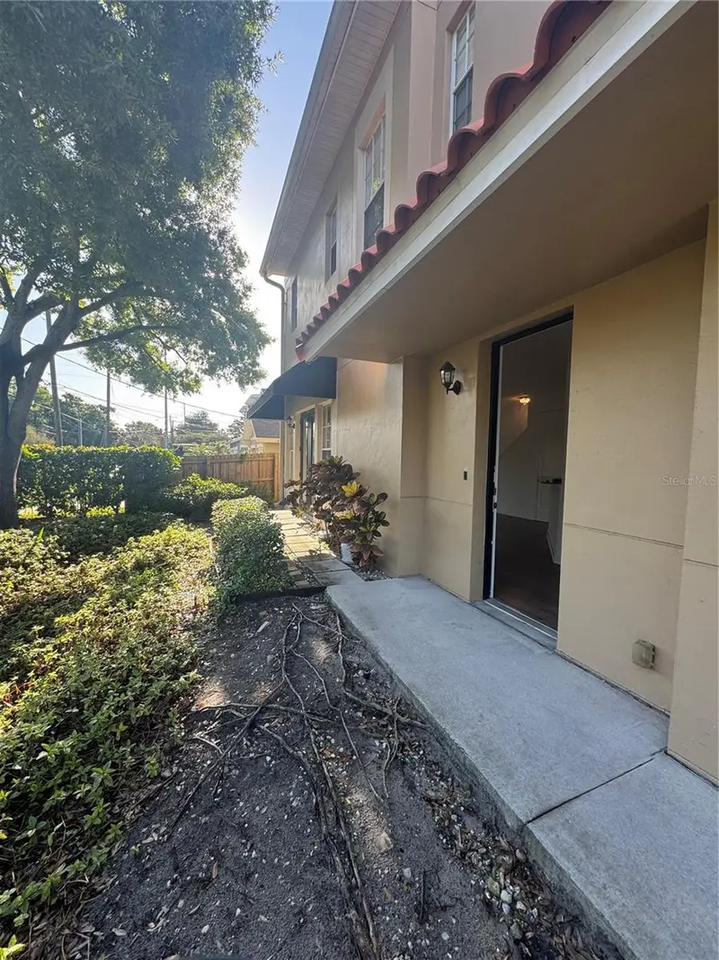3210 W Horatio St #1, FL
