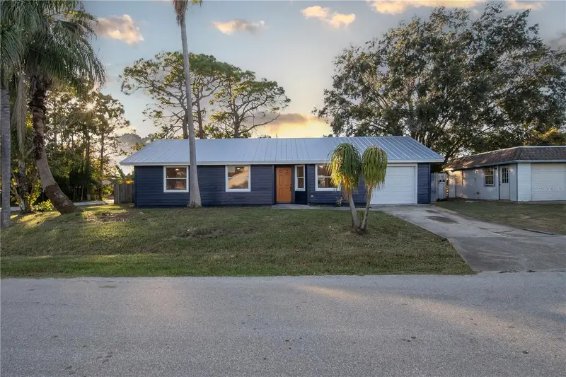 896 Talmadge Ave Se, FL
