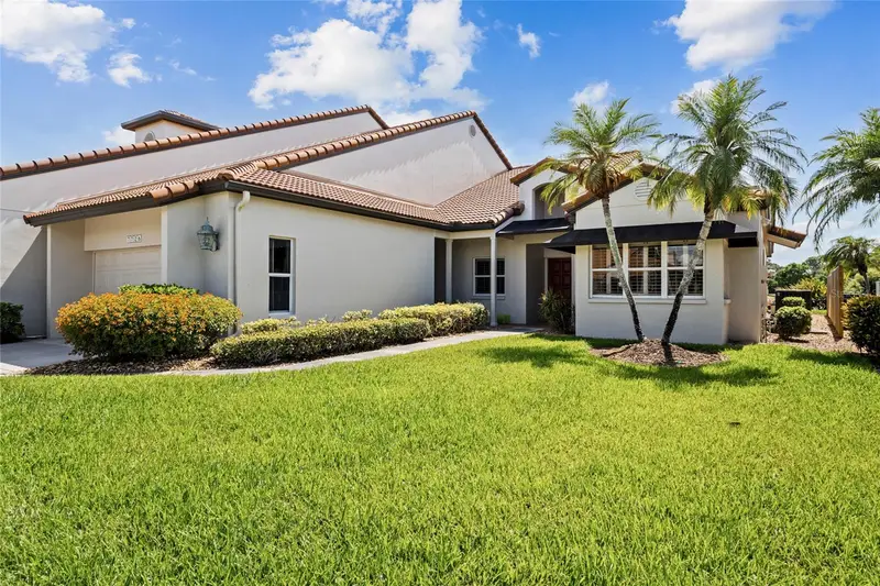 7726 Calle Facil, FL