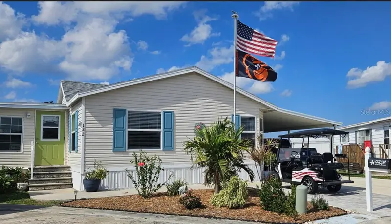 122 W Saint Annes Cir, FL